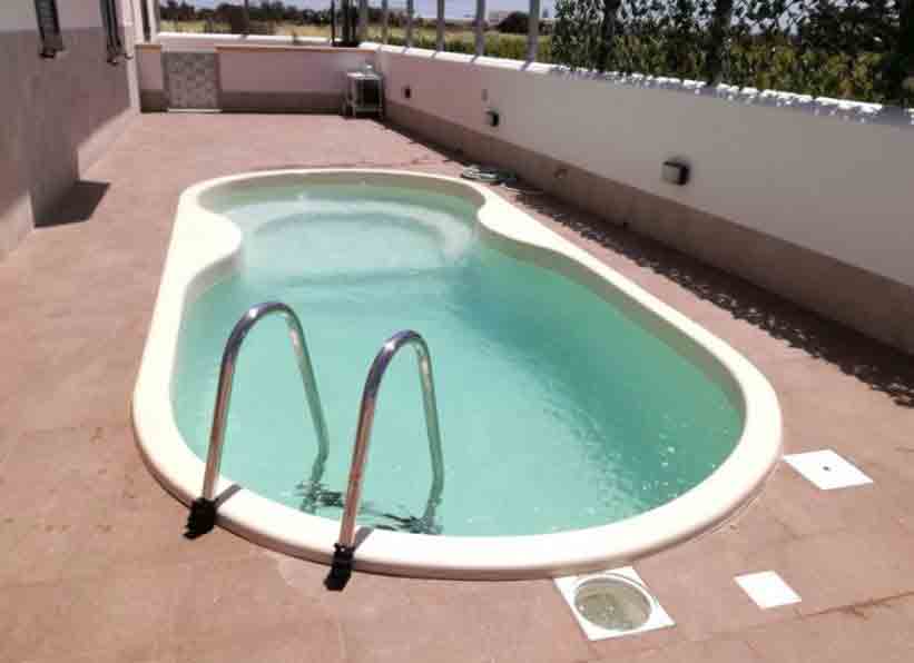 Limpieza y mantenimiento de piscinas