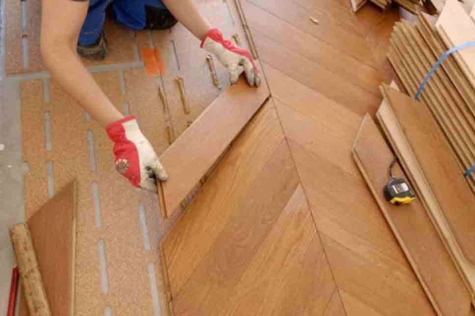 Instalación en Suelos de Parquet